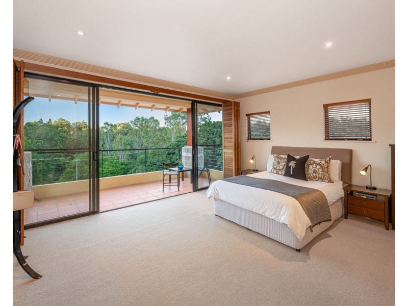 145 Moons Lane, Brookfield QLD 4069