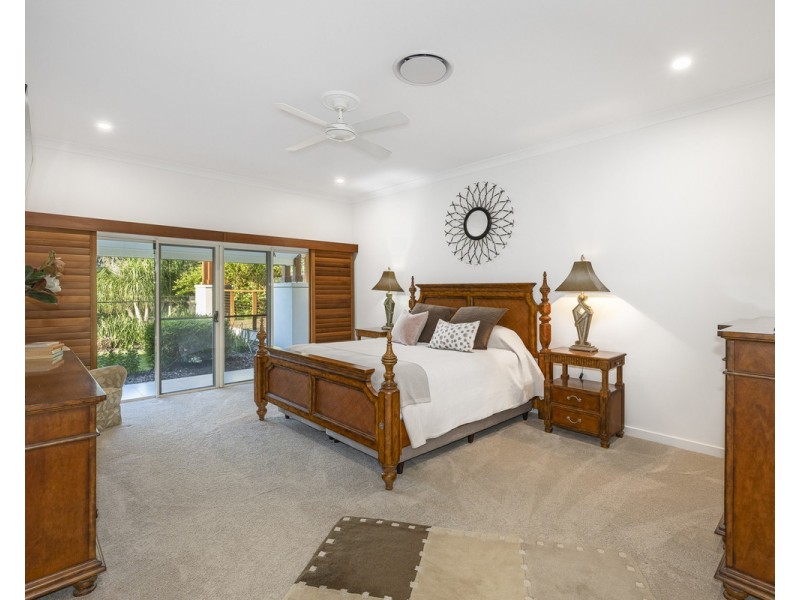 226 Moons Lane, Brookfield QLD 4069