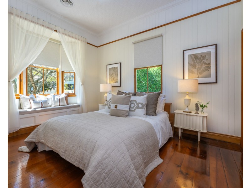 12 Shaw Street, Auchenflower QLD 4066