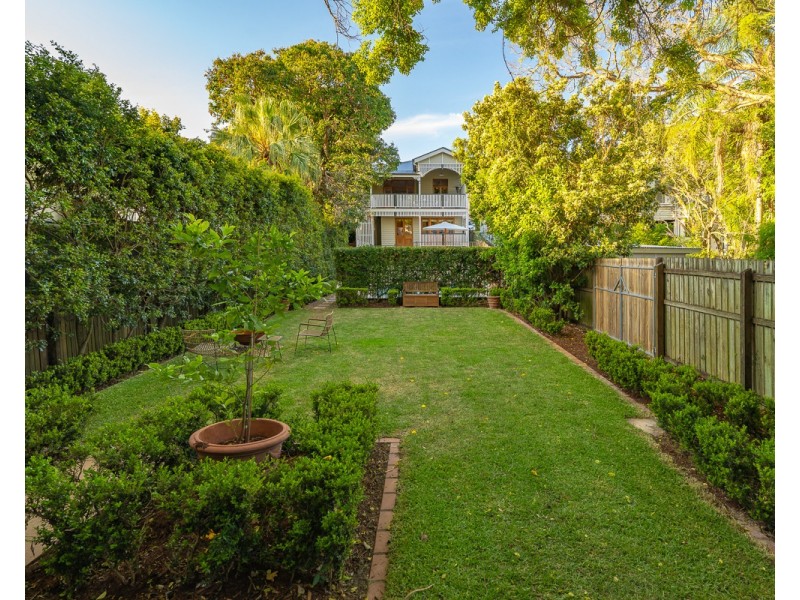 12 Shaw Street, Auchenflower QLD 4066