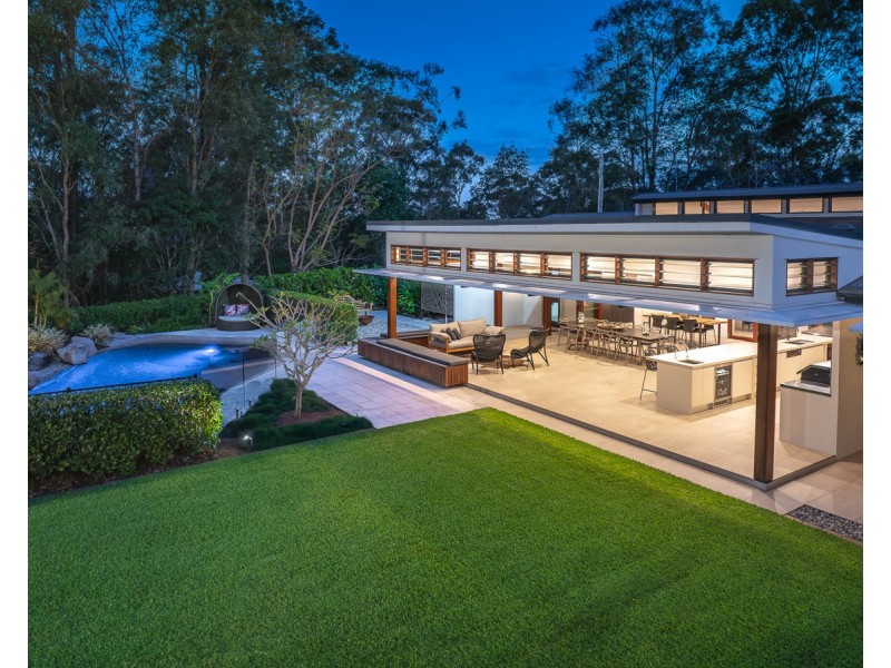 61 Elwood Street, Kenmore Hills QLD 4069