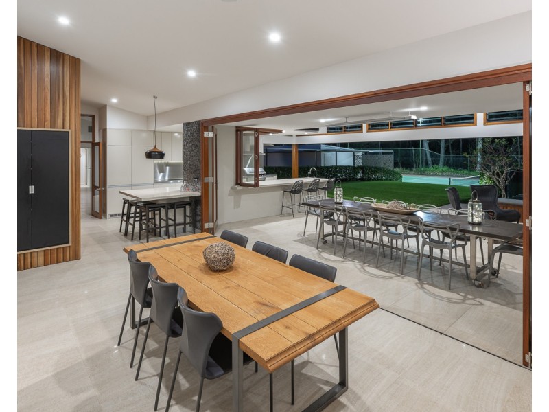 61 Elwood Street, Kenmore Hills QLD 4069