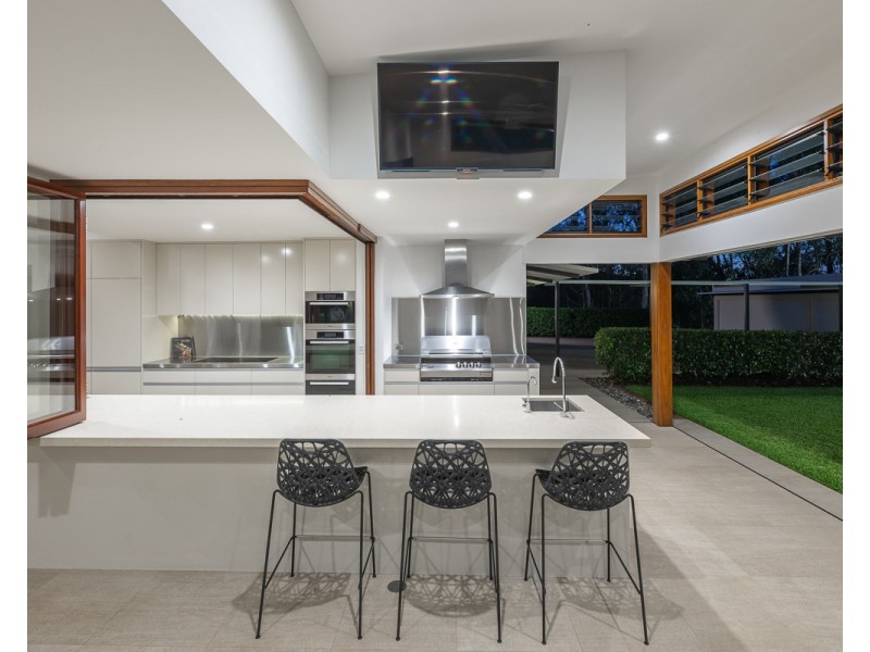 61 Elwood Street, Kenmore Hills QLD 4069