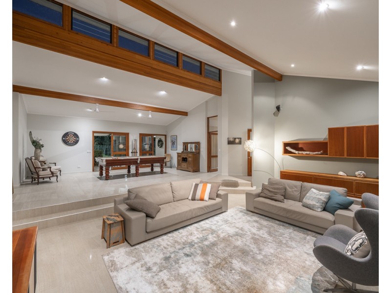 61 Elwood Street, Kenmore Hills QLD 4069