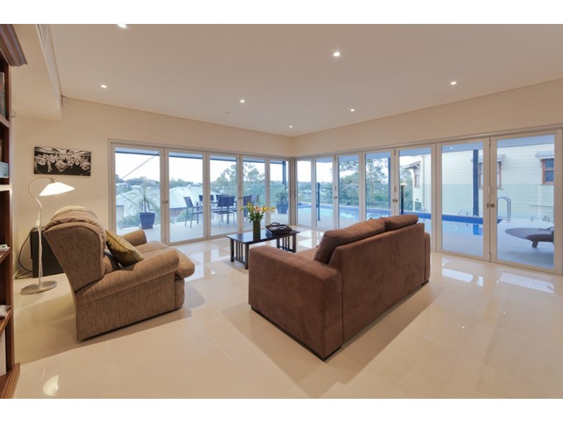 63 Birdwood Terrace, Auchenflower QLD 4066