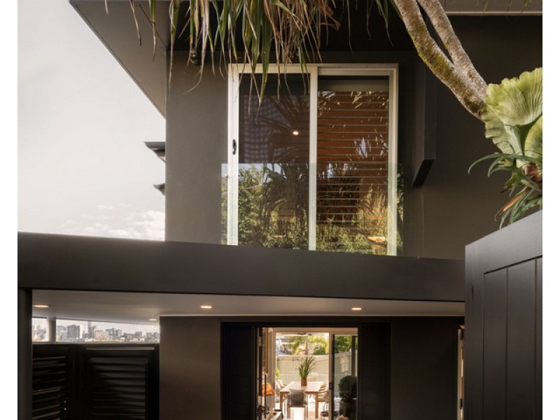 38A Grays Road, Hamilton QLD 4007