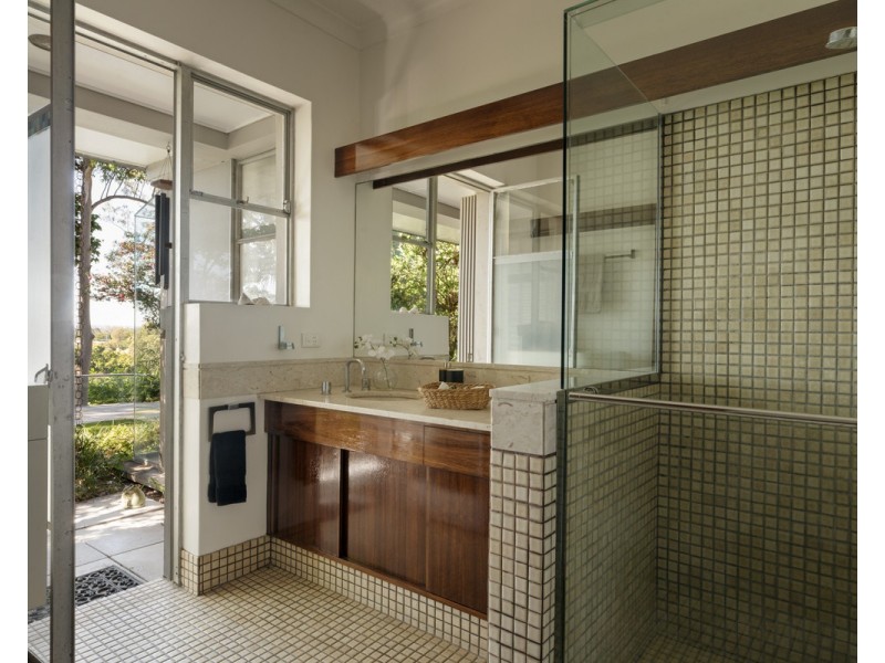 290 Jesmond Road, Fig Tree Pocket QLD 4069