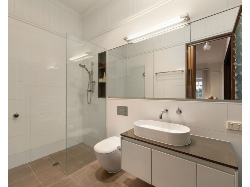 35 Victoria Crescent, Toowong QLD 4066