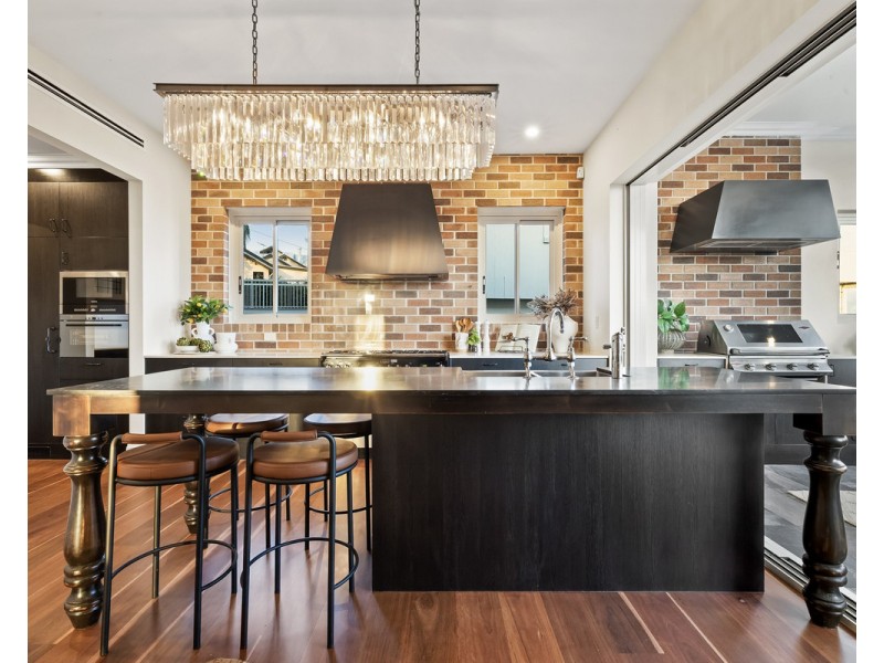 21 Garfield Drive, Paddington QLD 4064