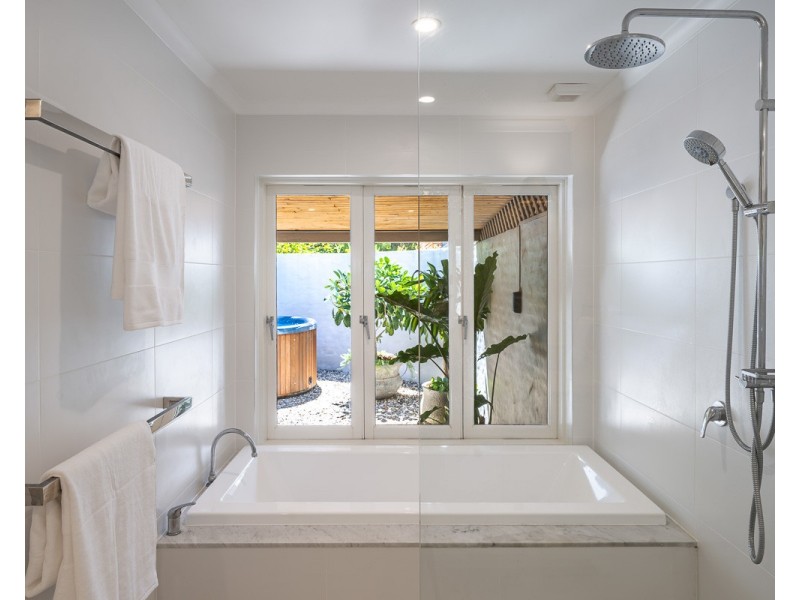 29 Sassafras Street, The Gap QLD 4061