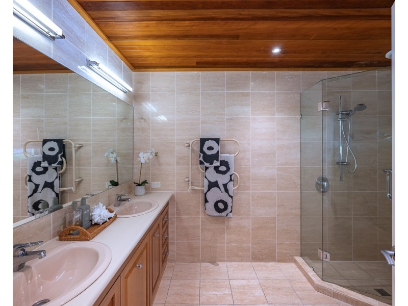 29 Sassafras Street, The Gap QLD 4061