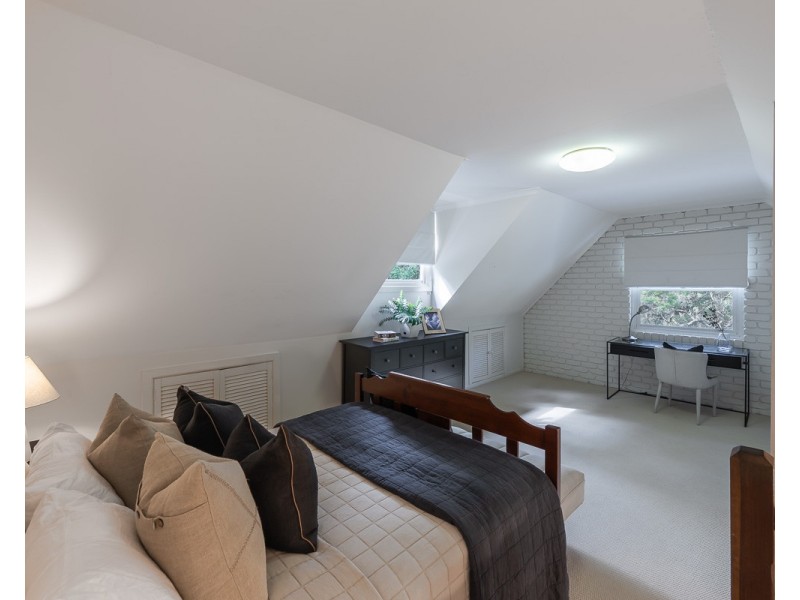 29 Sassafras Street, The Gap QLD 4061