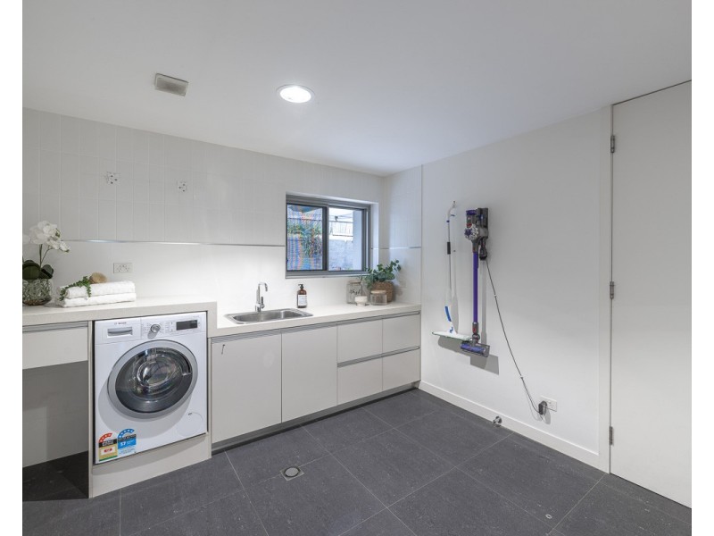 298 Jesmond Road, Fig Tree Pocket QLD 4069