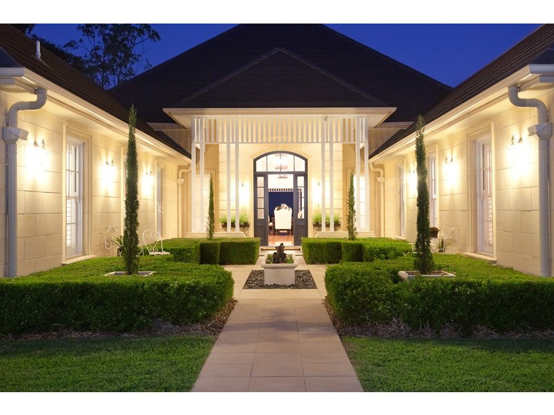 654 Upper Brookfield Road, Upper Brookfield QLD 4069