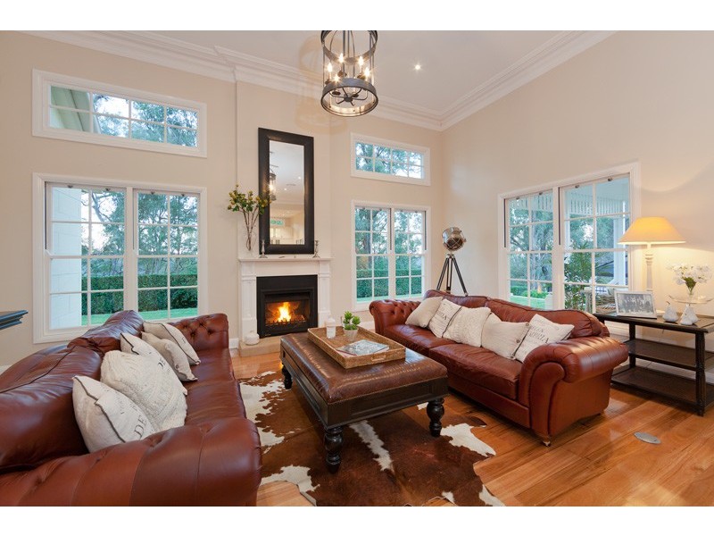 654 Upper Brookfield Road, Upper Brookfield QLD 4069