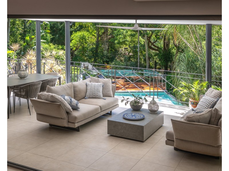 39 Cedarleigh Road, Kenmore QLD 4069