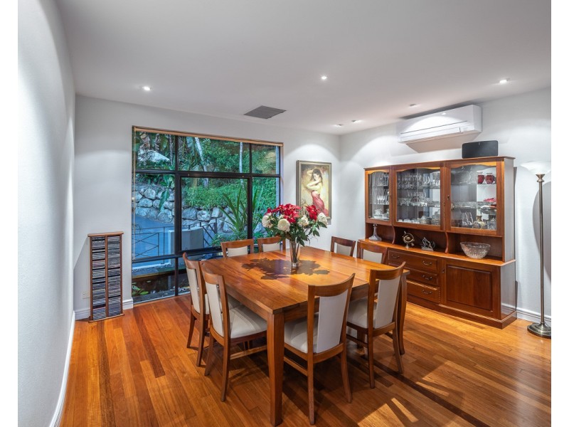 39 Cedarleigh Road, Kenmore QLD 4069