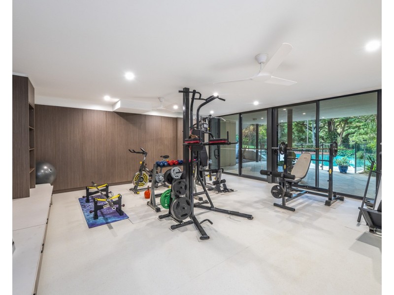 39 Cedarleigh Road, Kenmore QLD 4069