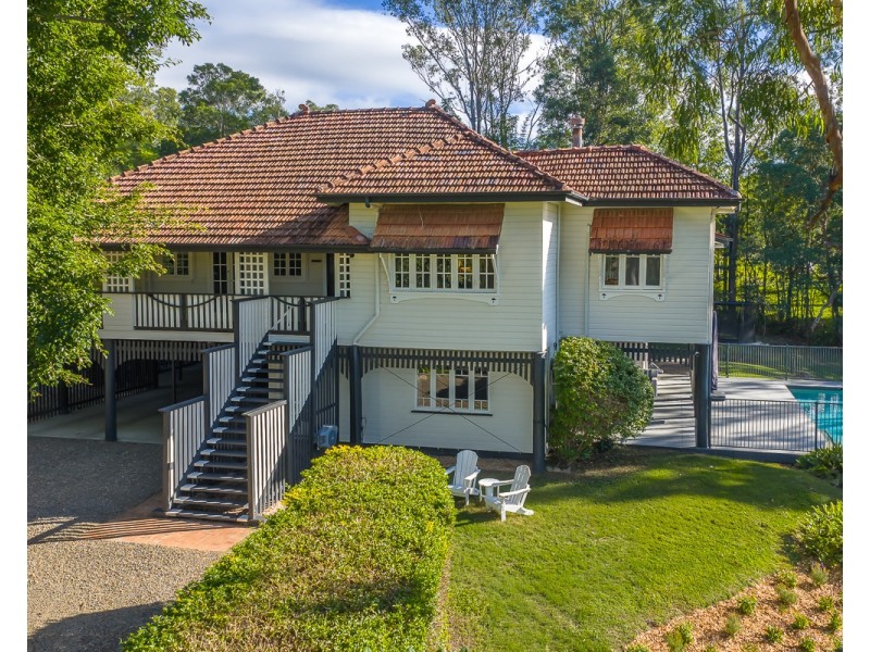 82 Airlie Road, Pullenvale QLD 4069