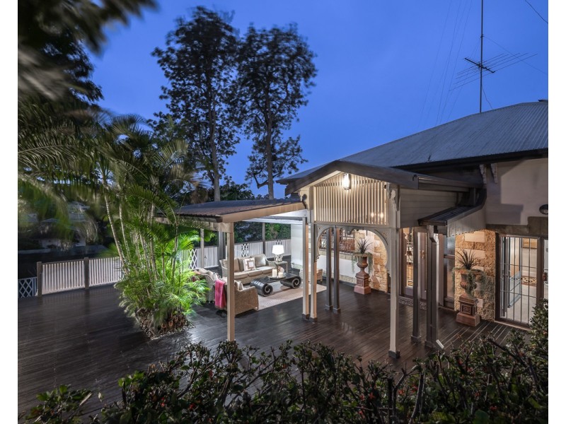 16 Owen Lane, Auchenflower QLD 4066