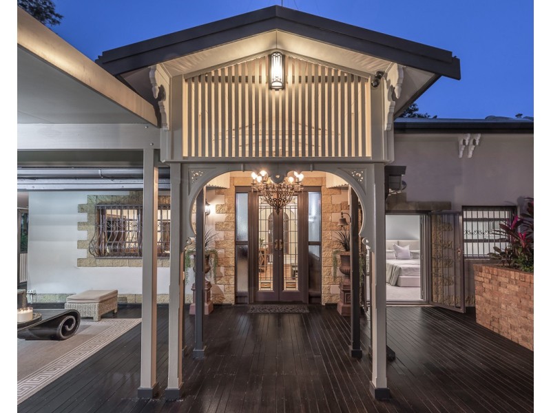 16 Owen Lane, Auchenflower QLD 4066