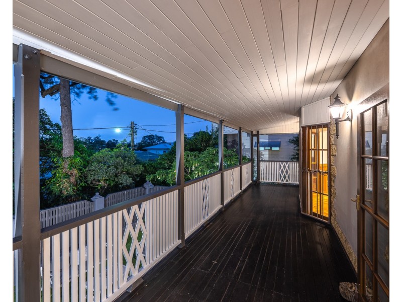 16 Owen Lane, Auchenflower QLD 4066