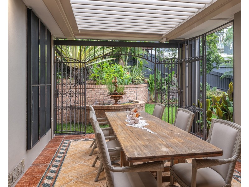 16 Owen Lane, Auchenflower QLD 4066