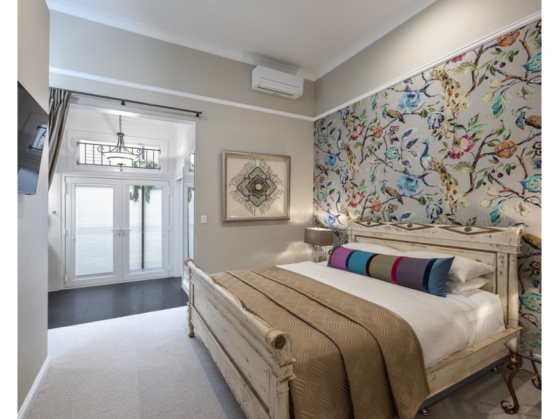 16 Owen Lane, Auchenflower QLD 4066