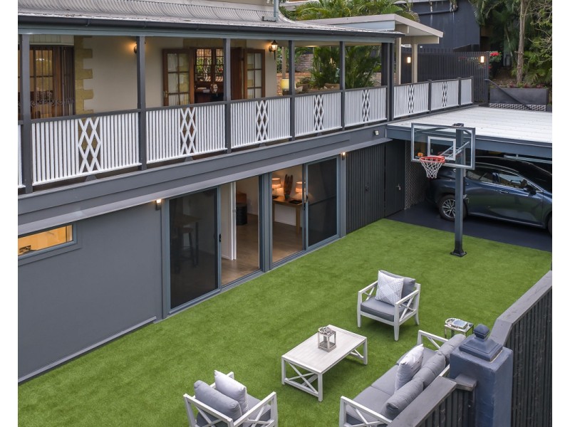16 Owen Lane, Auchenflower QLD 4066