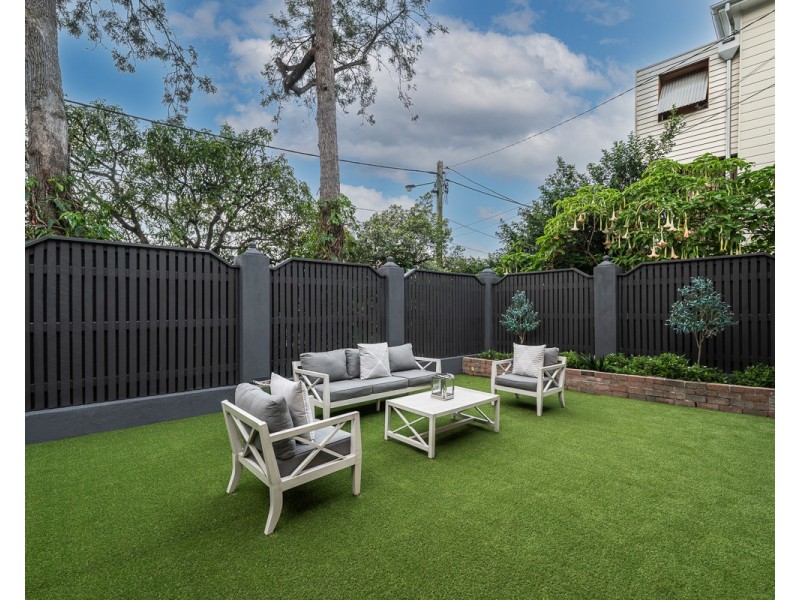 16 Owen Lane, Auchenflower QLD 4066