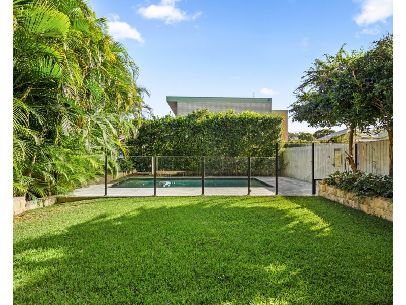 12 Aldridge Street, Auchenflower QLD 4066