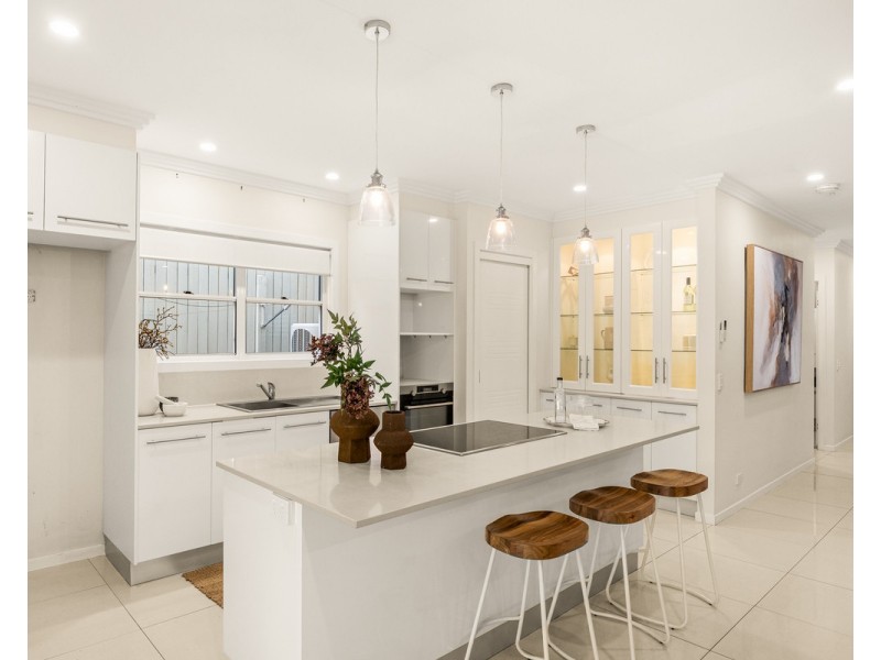 12 Aldridge Street, Auchenflower QLD 4066