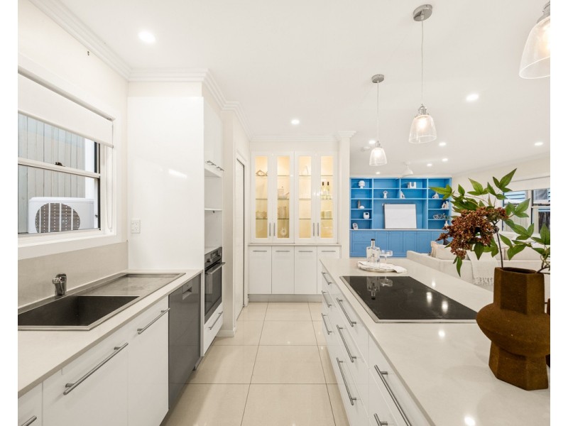 12 Aldridge Street, Auchenflower QLD 4066