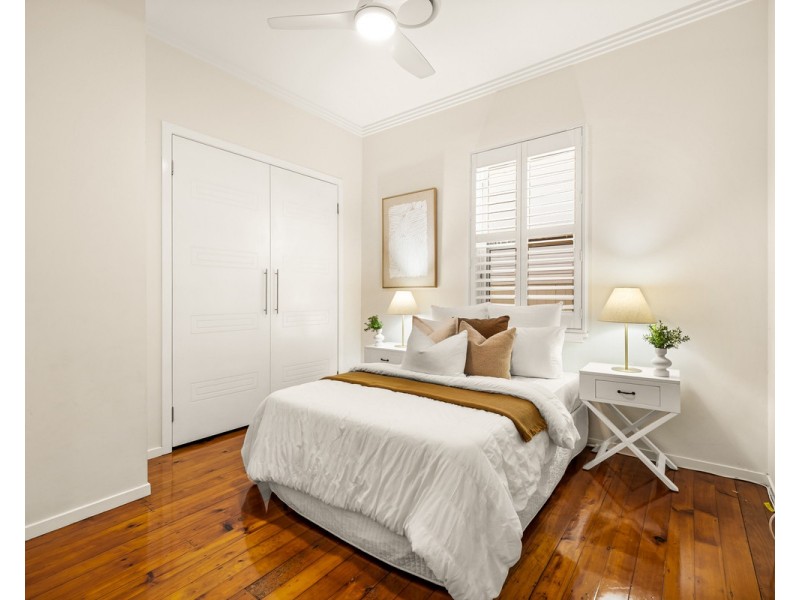12 Aldridge Street, Auchenflower QLD 4066