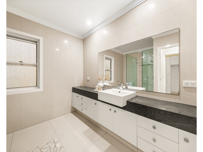 12 Aldridge Street, Auchenflower QLD 4066