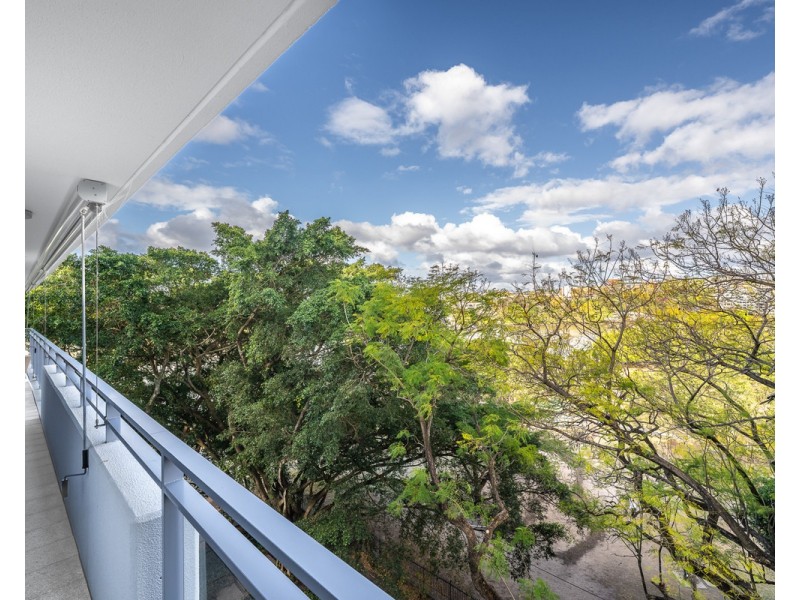 4722/40 Hollins Crescent, New Farm QLD 4005