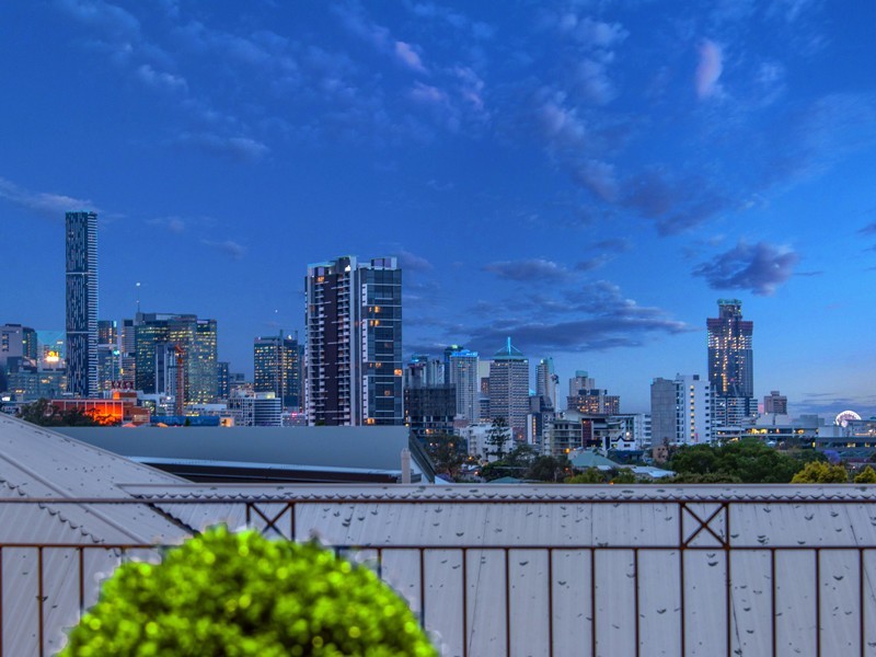 70 Thomas Street, Auchenflower QLD 4066