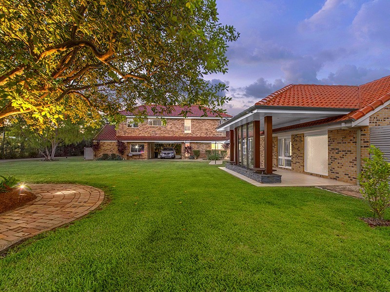 38 Ridley Road, Bridgeman Downs QLD 4035