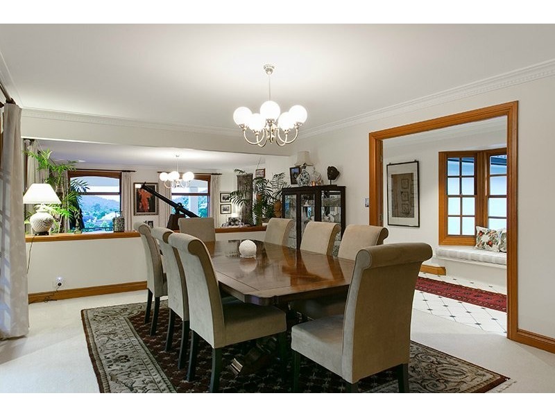 25 Walsall St, The Gap QLD 4061