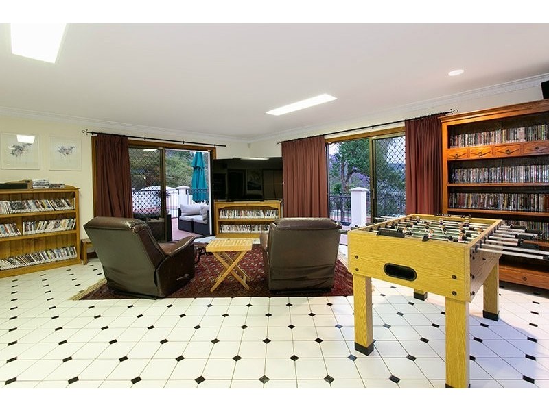 25 Walsall St, The Gap QLD 4061