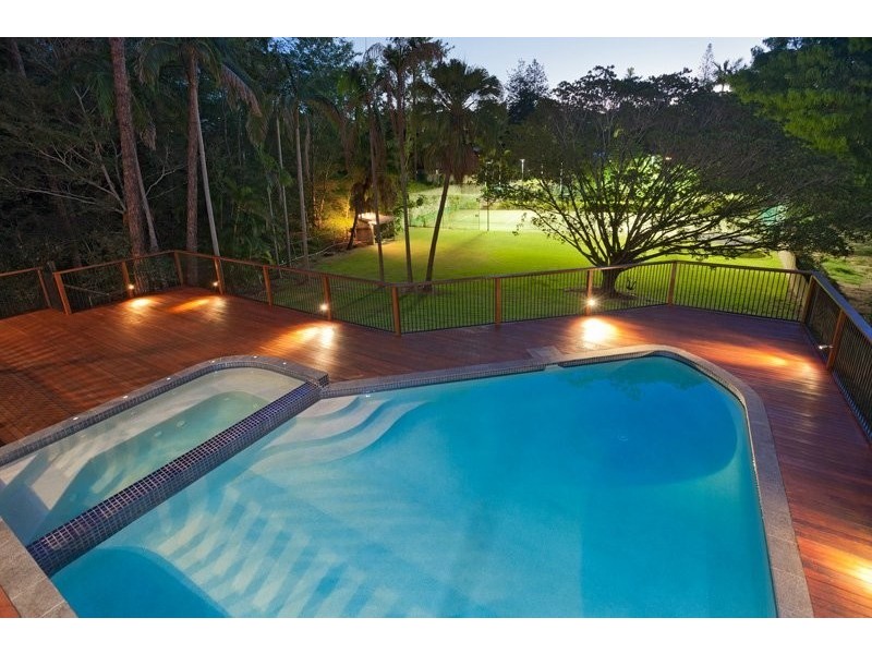 7 Jilba St, Indooroopilly QLD 4068