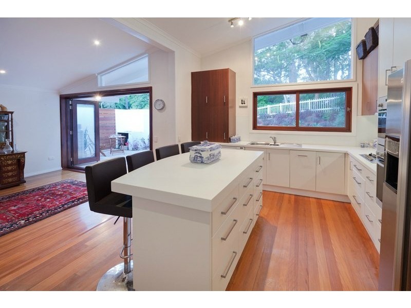 7 Jilba St, Indooroopilly QLD 4068