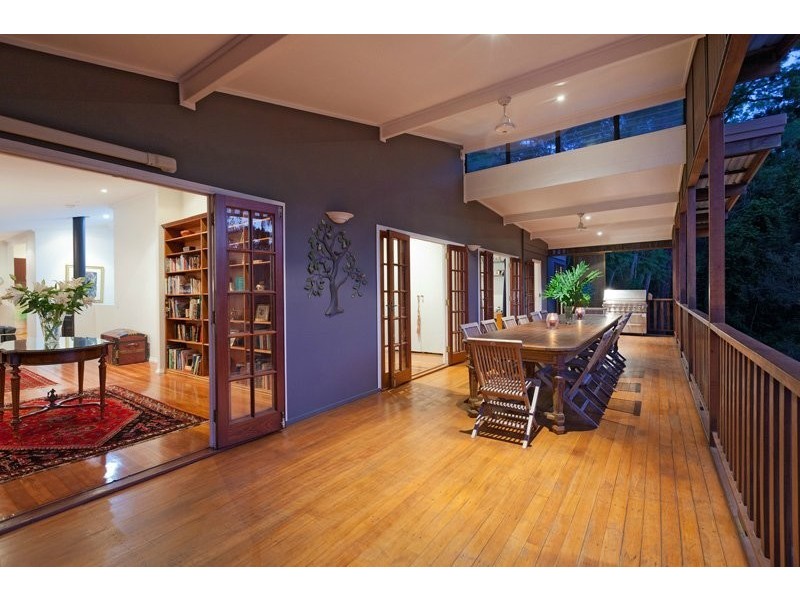 7 Jilba St, Indooroopilly QLD 4068