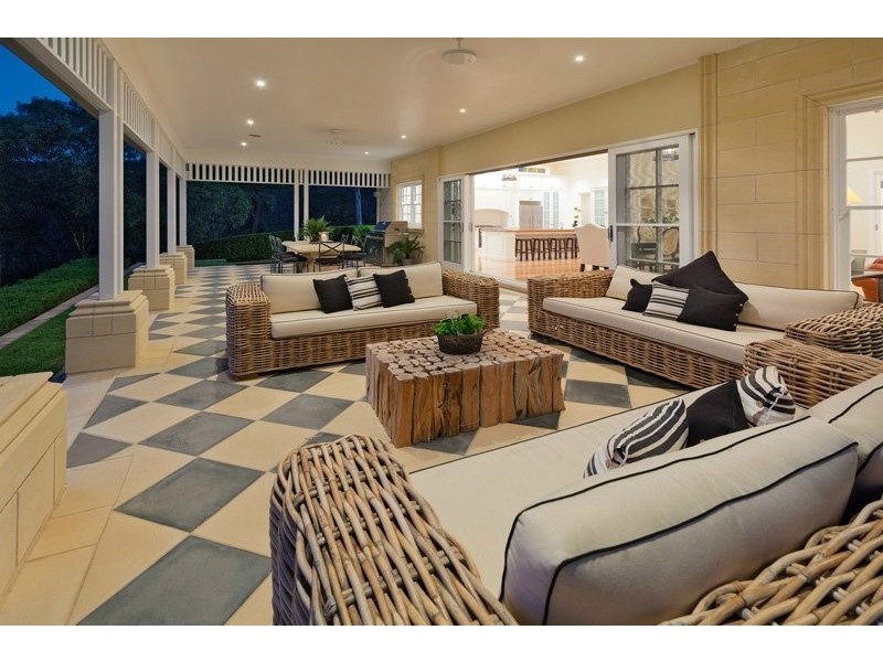 654 Upper Brookfield Road, Upper Brookfield QLD 4069