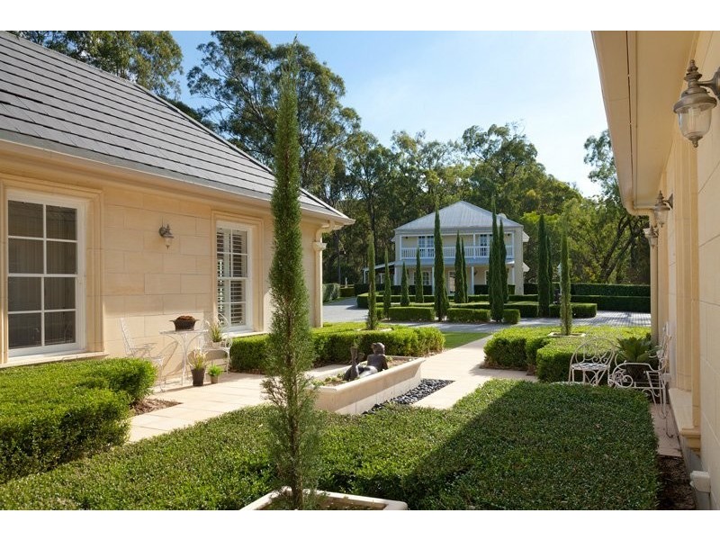 654 Upper Brookfield Road, Upper Brookfield QLD 4069