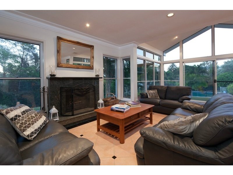 62 Leahey Road, Brookfield QLD 4069