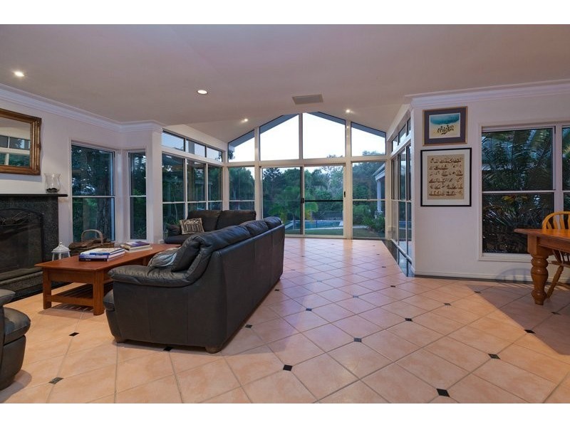 62 Leahey Road, Brookfield QLD 4069