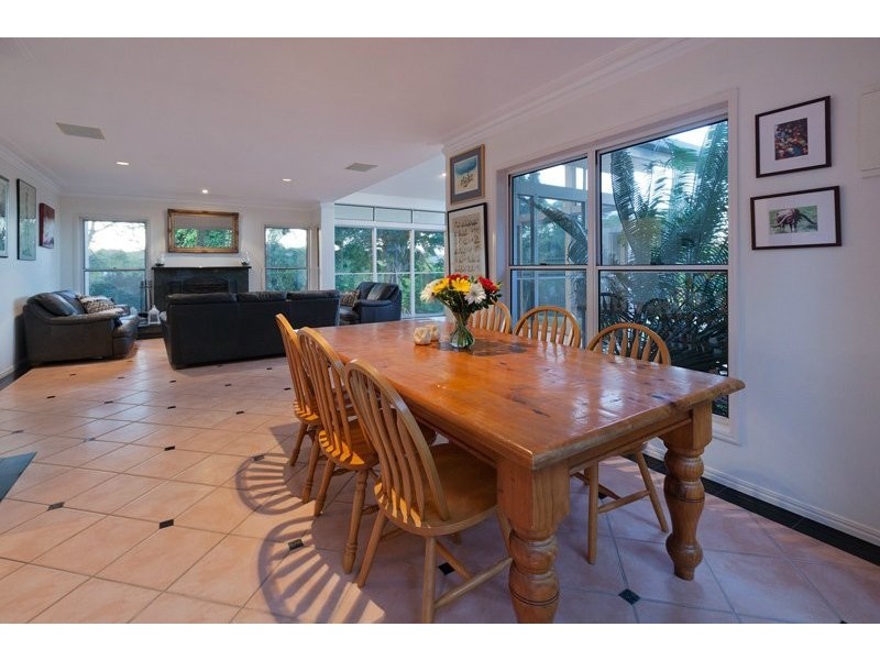 62 Leahey Road, Brookfield QLD 4069