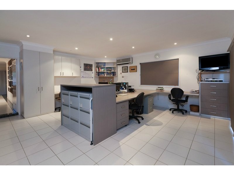 62 Leahey Road, Brookfield QLD 4069