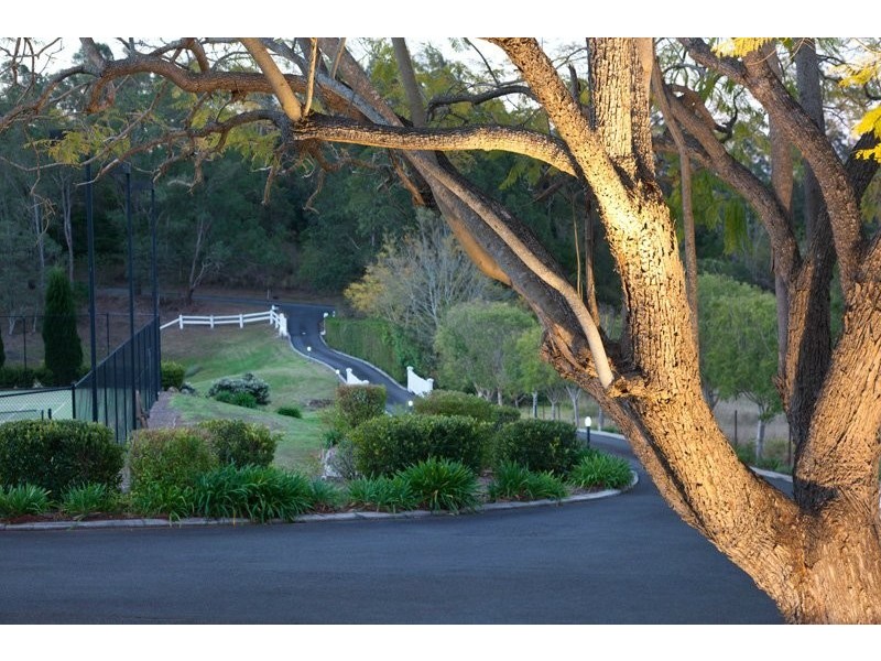 80 Upper Brookfield Road, Brookfield QLD 4069